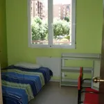 Rent a room in Madrid']