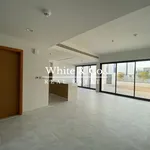 Rent 3 bedroom house of 160 m² in dubai