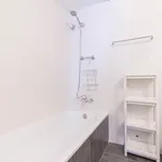 Rent 4 bedroom apartment of 15 m² in Barcelona