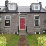 Rent 4 bedroom flat in Scotland