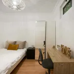 Rent a room of 100 m² in Lisboa