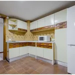 Rent a room of 200 m² in madrid