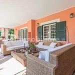 Rent 5 bedroom house of 699 m² in Rome