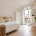 Rent 1 bedroom apartment of 30 m² in Milan