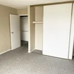 Rent 3 bedroom apartment in Grande Prairie