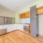 Rent 1 bedroom apartment in St Kilda