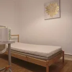 Rent a room in lisbon