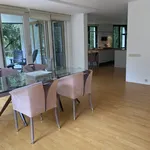 Huur 2 slaapkamer appartement van 135 m² in Hilversum