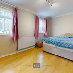 Rent 3 bedroom house in Epping Forest