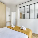 Appartement de 388 m² avec 1 chambre(s) en location à Paris