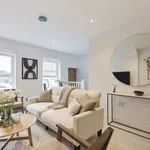 Rent 3 bedroom apartment of 77 m² in London