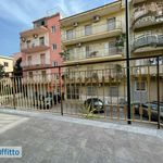 Affitto 2 camera appartamento di 70 m² in Naples