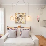 Rent 1 bedroom apartment of 41 m² in Porto