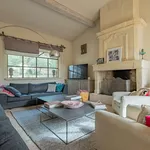 Maison de 353 m² avec 8 chambre(s) en location à Aix-en-Provence