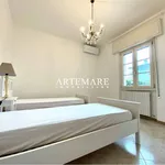 Rent 4 bedroom house of 80 m² in Pietrasanta