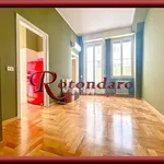 Rent 2 bedroom apartment of 65 m² in Milano