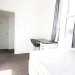 Rent 4 bedroom flat in Reading