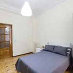 Rent a room of 95 m² in madrid