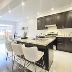 Rent 4 bedroom apartment in East Gwillimbury