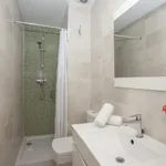 Rent 1 bedroom apartment of 25 m² in Valencia