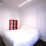 Rent 1 bedroom apartment of 62 m² in milano