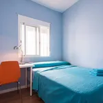 Rent 4 bedroom apartment in Seville