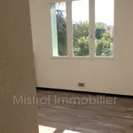 Rent 2 bedroom apartment of 40 m² in Pont-Saint-Esprit