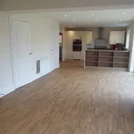 Rent 4 bedroom flat in West Midlands