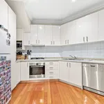 Rent 4 bedroom house in Glen Waverley