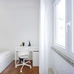 Rent a room in lisbon