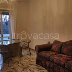 Rent 4 bedroom apartment of 130 m² in Milano