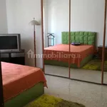 Rent 5 bedroom apartment of 110 m² in Latina