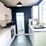 Rent 4 bedroom house in East Midlands