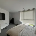 Rent 2 bedroom apartment in West Midlands