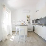 Rent 3 bedroom house of 250 m² in Trogir