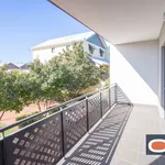 Rent 4 bedroom apartment in South Fremantle