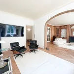 Rent 4 bedroom apartment of 2820 m² in Paris