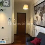 Affitto 4 camera appartamento di 70 m² in Pavia