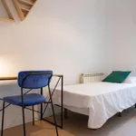 Rent a room of 71 m² in madrid