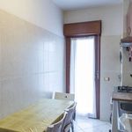 Rent a room in Roma