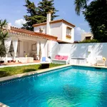 Rent 2 bedroom house of 250 m² in Marbella