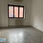 Rent 4 bedroom apartment of 87 m² in Rome