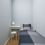 Rent a room in lisbon