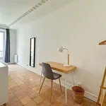 Rent 1 bedroom apartment of 10 m² in Paris