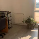 Appartement de 90 m² avec 4 chambre(s) en location à Pau