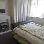 Rent 3 bedroom flat in Bradford