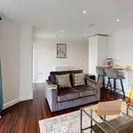 Rent 4 bedroom apartment of 8 m² in Newport