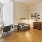 Rent 1 bedroom apartment of 54 m² in Florence