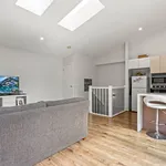 Rent 1 bedroom apartment in Melbourne