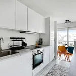 Rent 1 bedroom apartment of 646 m² in Paris